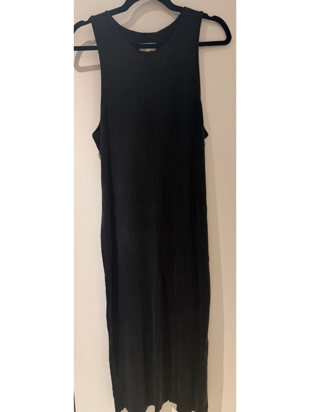 Lou & Grey Black Sleeveless Midi Dress Medium